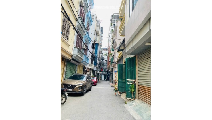 Bán nhà Thanh Xuân diện tích vừa phải, phù hợp gia đình trẻ an cư lâu dài.